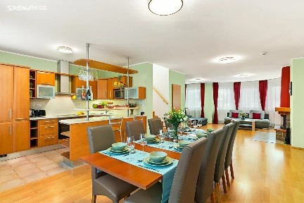 Pronájem rodinného domu 257 m², pozemek 900 m² Liboňovská, Praha - Dolní Chabry