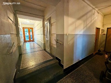 Prodej bytu 2+kk 43 m² Radhošťská, Praha