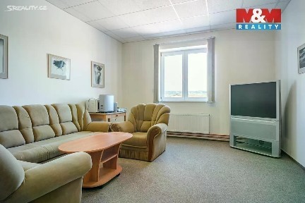 Prodej obchodního prostoru 1200 m²
