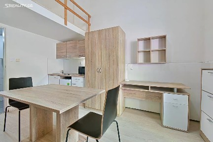 Pronájem bytu 1+kk 16 m² Hybešova, Brno - Staré Brno