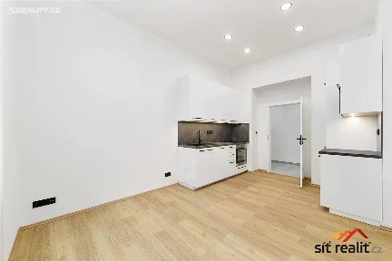 Praha, Praha 8, Karlín, Březinova, 23