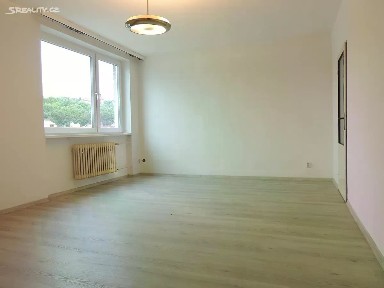Prodej bytu 3+1 70 m² Pod Klikovkou, Praha - Smíchov