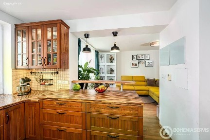 Prodej bytu 3+1 83 m² Svépomocná, Unhošť