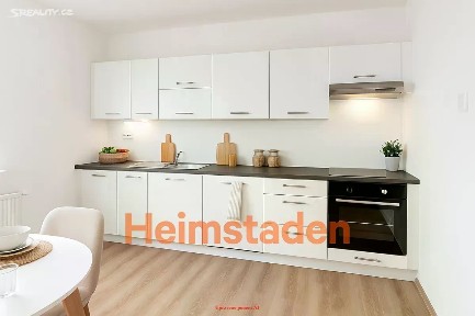 Pronájem bytu 2+1 57 m² Komenského, Ostrava - Poruba