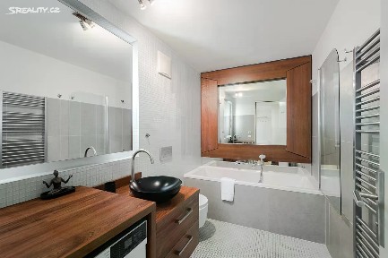 Prodej bytu 3+kk 88 m² Šaldova, Praha - Karlín