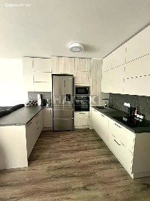 Praha, Praha 9, Kyje, Sicherova, 22