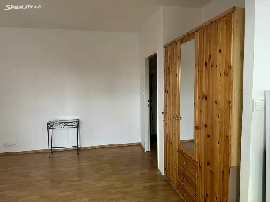 Prodej bytu 1+kk 32 m² Pod Třebešínem, Praha - Strašnice