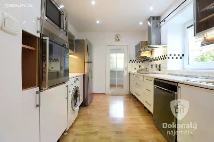 Pronájem bytu 3+1 91 m² M. Majerové, Kladno - Kročehlavy