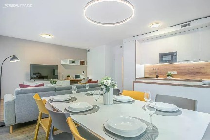 Pronájem bytu 3+kk 80 m² Litoměřická, Praha - Prosek