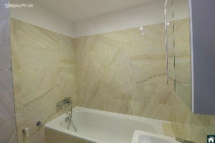 Pronájem bytu 2+kk 42 m² Štichova, Praha - Háje