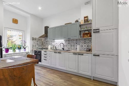 Pronájem bytu 3+1 80 m² Aloise Jiráska, Teplice