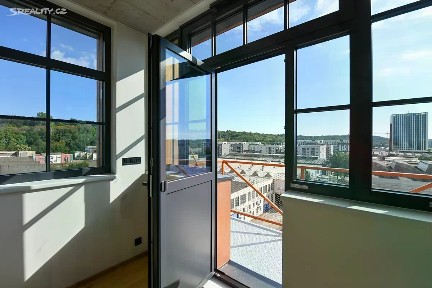 Prodej bytu 2+kk 56 m² Kolbenova, Praha - Vysočany