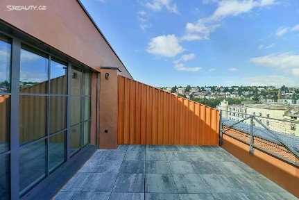 Prodej bytu 2+kk 64 m² Kolbenova, Praha - Vysočany