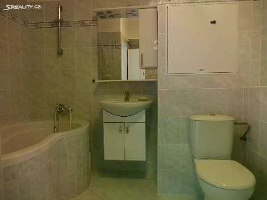 Pronájem bytu 3+1 67 m² Molákova, Praha - Karlín