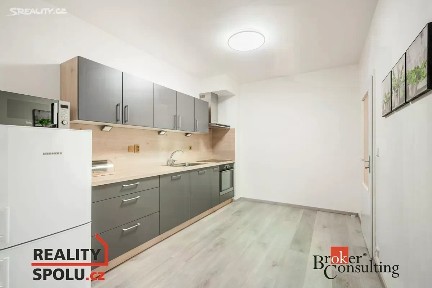 Pronájem bytu 2+kk 64 m² Pod Kopečkem, Pardubice - Pardubičky