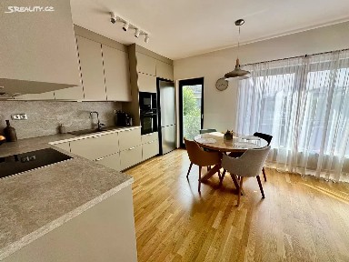 Praha, Praha 9, Letňany, Nepomuckých