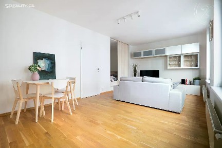 Prodej bytu 1+kk 36 m² Střížkovská, Praha - Střížkov