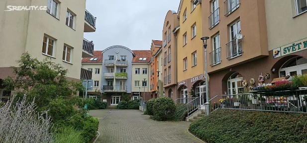 Pronájem bytu 2+kk 66 m² Náměstí Emila Kolbena, Strančice