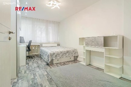 Pronájem bytu 3+kk 75 m² Banskobystrická, Praha - Dejvice