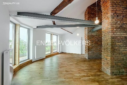 Praha, Praha 9, Vysočany, U Harfy, 2