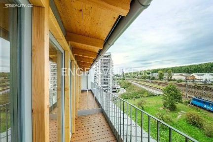 Praha, Praha 9, Vysočany, U Harfy, 2