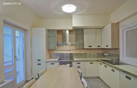 Praha, Praha 5, Malá Strana, Újezd