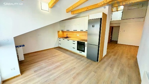 Pronájem bytu 3+1 120 m² Olomouc - Nová Ulice