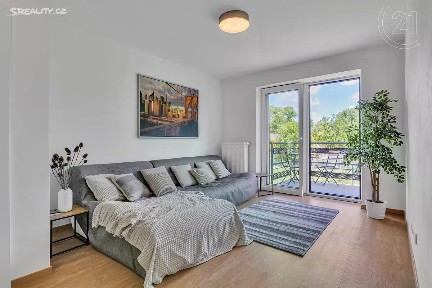 Prodej bytu 3+kk 88 m² Za Nadýmačem, Praha - Uhříněves