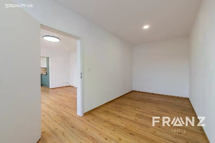 Pronájem bytu 2+1 44 m² Emanuela Podgorného, Ostrava - Dubina