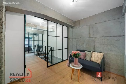 Prodej bytu 2+1 71 m² Kolbenova, Praha - Vysočany