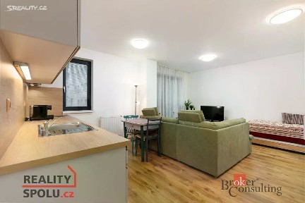 Prodej bytu 1+kk 34 m² Ukrajinská, Ostrava - Poruba