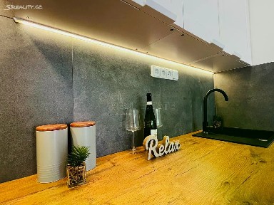 Prodej bytu 1+kk 25 m² U Parku, Ostrava - Moravská Ostrava