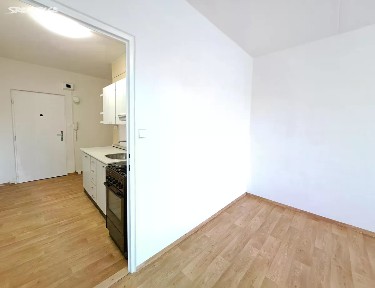 Prodej bytu 1+kk 35 m² Družstevní, Zlín