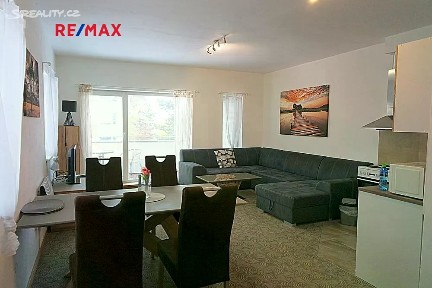 Pronájem bytu 2+kk 50 m² Pod Zámečkem, Hradec Králové - Nový Hradec Králové