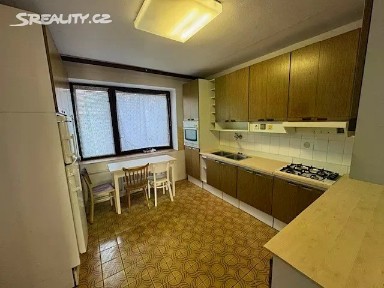 Pronájem rodinného domu 300 m², pozemek 540 m² K Jezeru, Praha