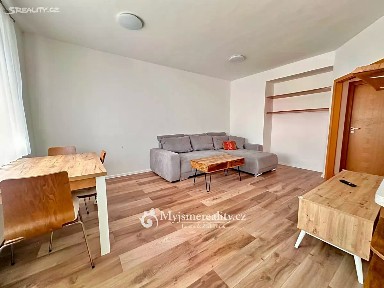 Prodej bytu 3+kk 72 m² Jindřicha Hořejšího, Znojmo