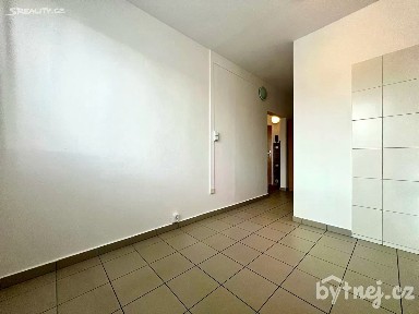 Pronájem bytu 1+1 36 m² Družební, Olomouc - Nové Sady