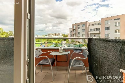 Prodej bytu 1+kk 32 m² Hlučkova, Praha - Letňany