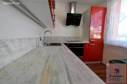 Pronájem bytu 3+1 68 m² Tolstého, Ústí nad Labem - Střekov