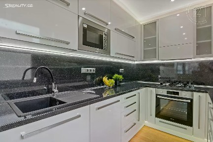 Prodej bytu 4+kk 86 m² Měšínská, Praha - Újezd nad Lesy