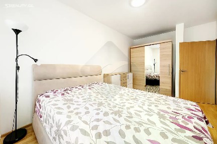 Praha, Praha 10, Dolní Měcholupy, Honzíkova