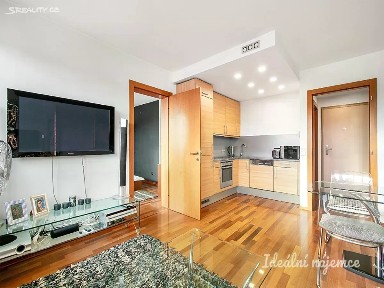 Praha, Praha 9, Vysočany, Podnádražní