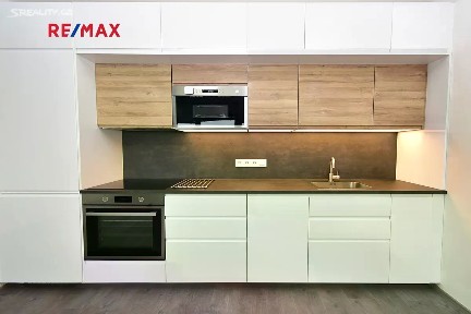 Pronájem bytu 2+kk 58 m² Sedlářova, Praha - Kbely