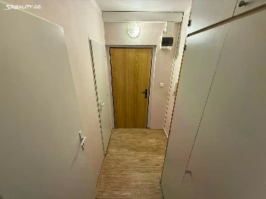 Pronájem bytu 1+kk 30 m² Výškovická, Ostrava