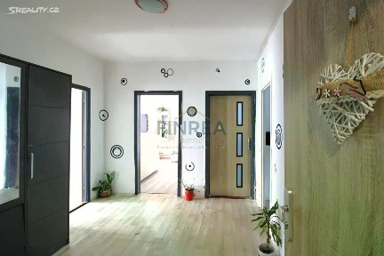 Prodej bytu 4+1 99 m² Karla Čapka, Krupka - Maršov