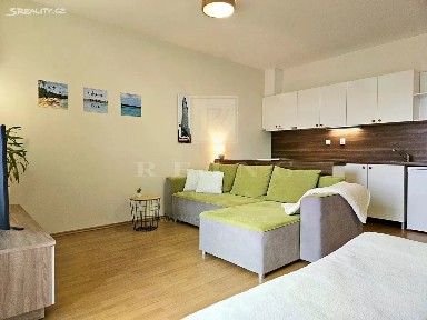 Pronájem bytu 1+kk 35 m² Horníkova, Brno - Líšeň