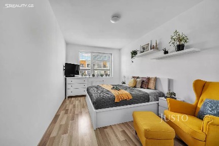 Praha, Praha 10, Uhříněves, Oty Bubeníčka, 2