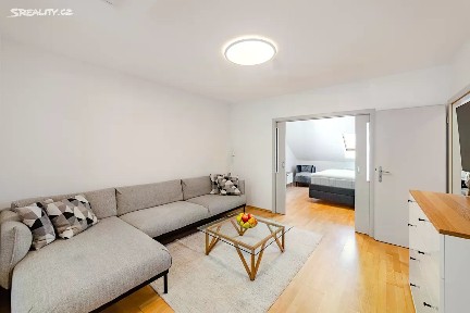 Pronájem bytu 2+kk 100 m² Pernerova, Praha - Karlín