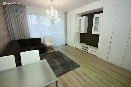 Pronájem bytu 1+kk 38 m² Dubeckého, Praha - Dubeč