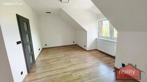 Prodej bytu 1+kk 38 m² Nupacká, Nupaky